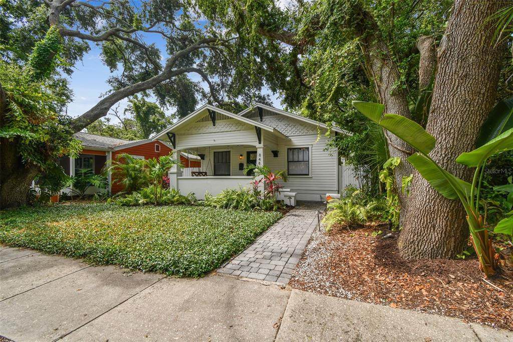 848 9TH Avenue - Photo 1