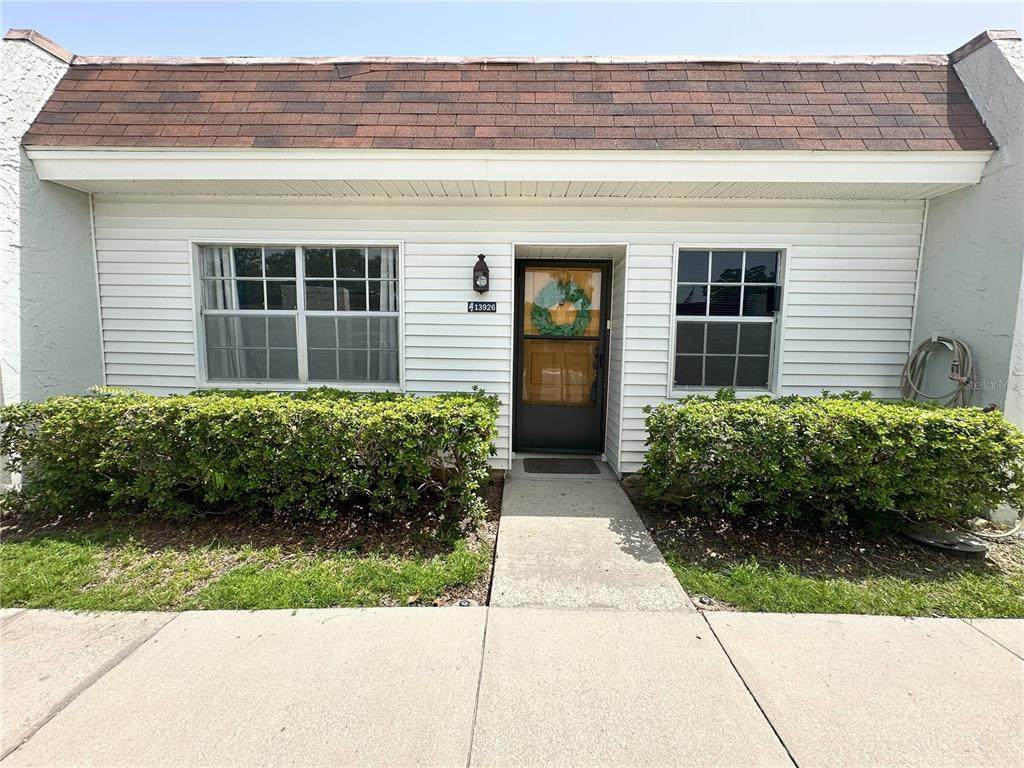 13926 Mission Oaks Boulevard - Photo 1