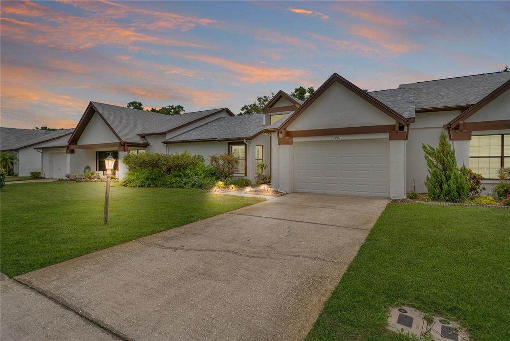 1401 Camelot Court - Photo 1