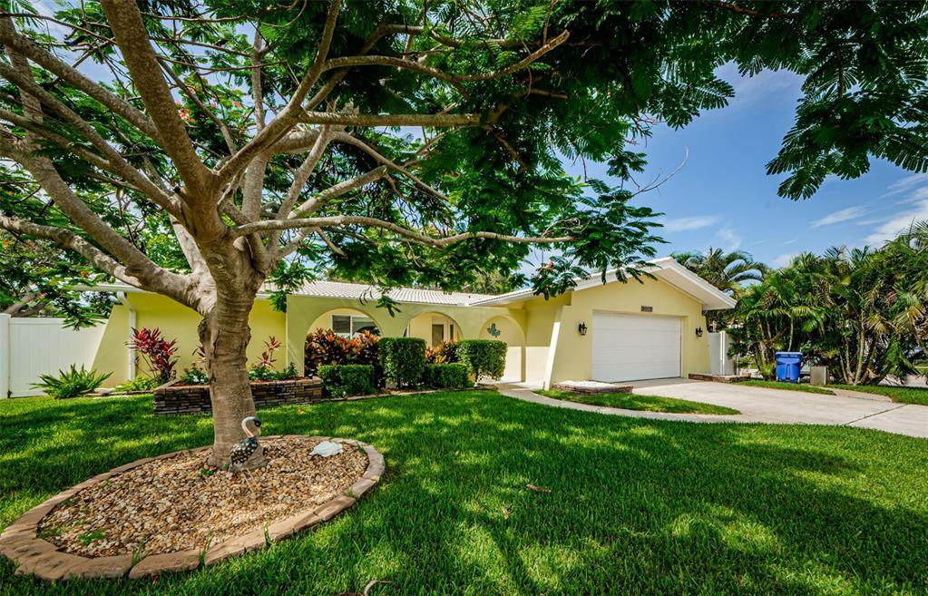 14534 Yacht Club Boulevard - Photo 1