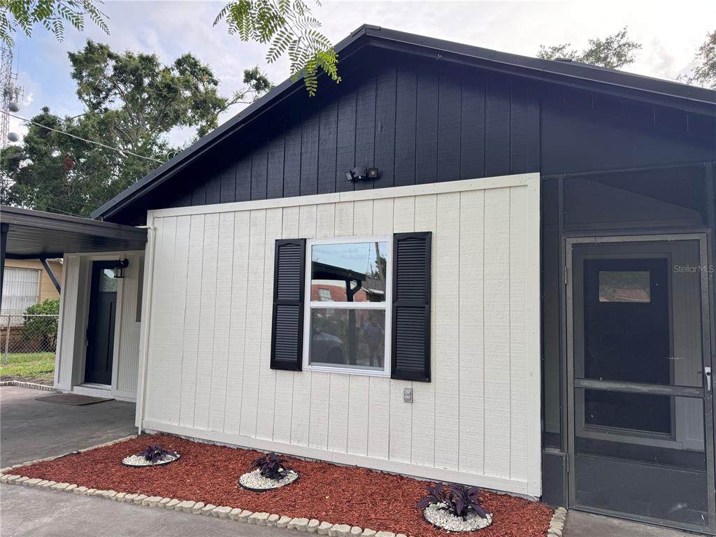1005 Empire Street - Photo 1