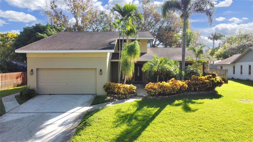 852 Village Way - Photo 1