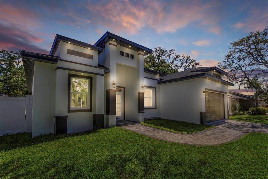 1213 Lemon Street - Photo 1
