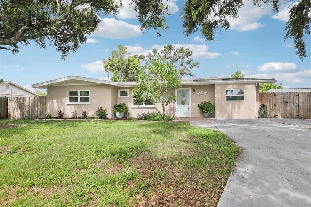 6220 Murdock Avenue - Photo 1