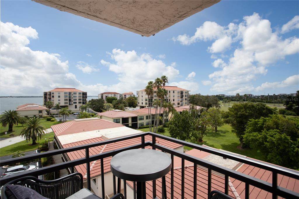 6210 Sun Boulevard - Photo 1