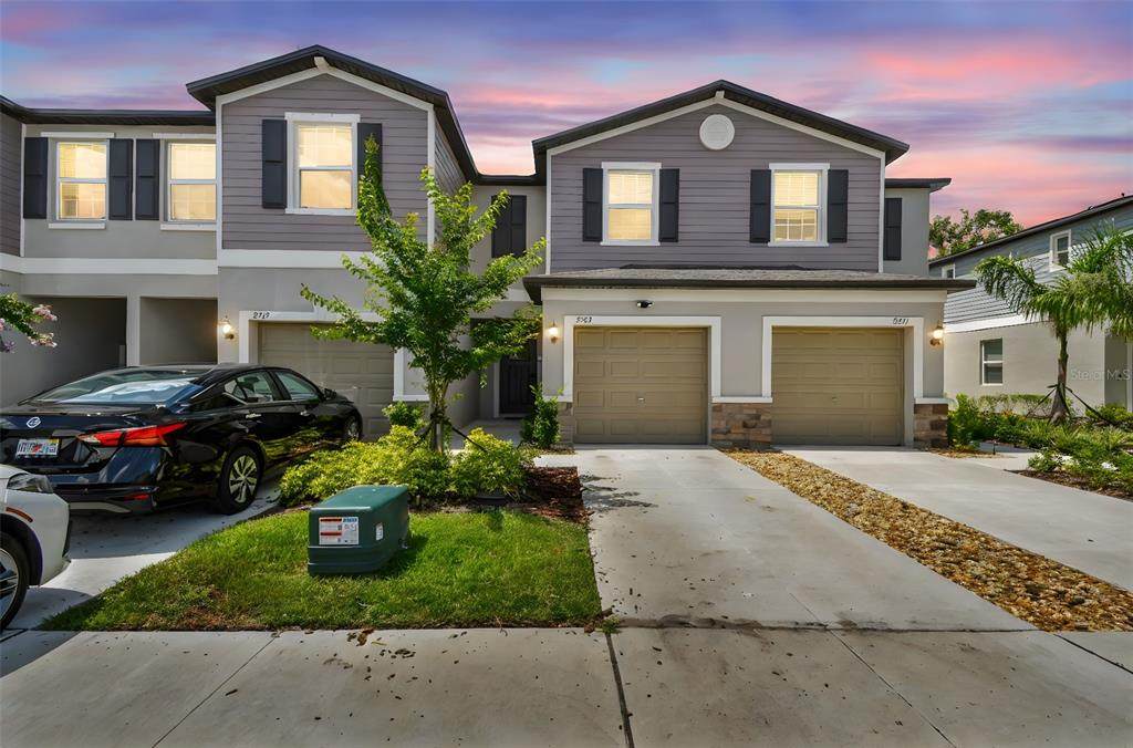2513 Sunray Venus Way - Photo 1