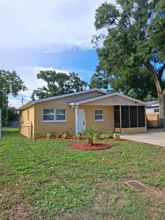 4259 40 Avenue - Photo 1