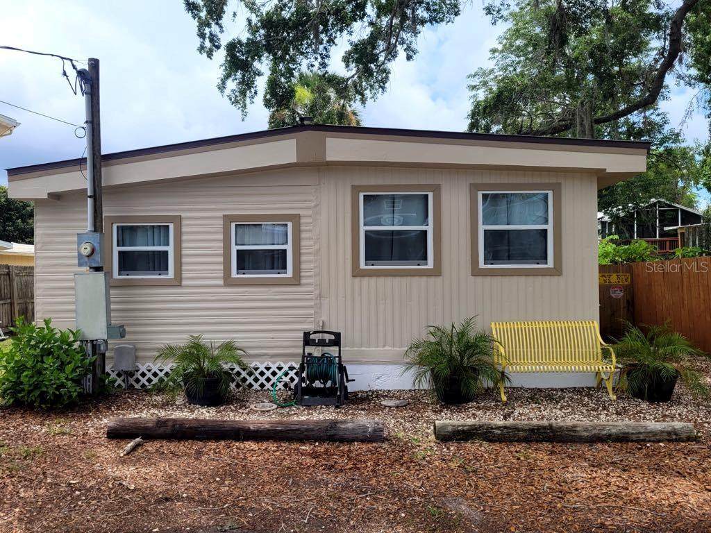 5527 Darlene Street - Photo 1