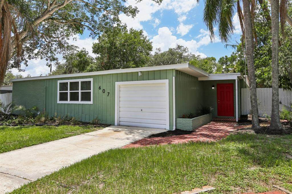607 River Drive - Photo 1