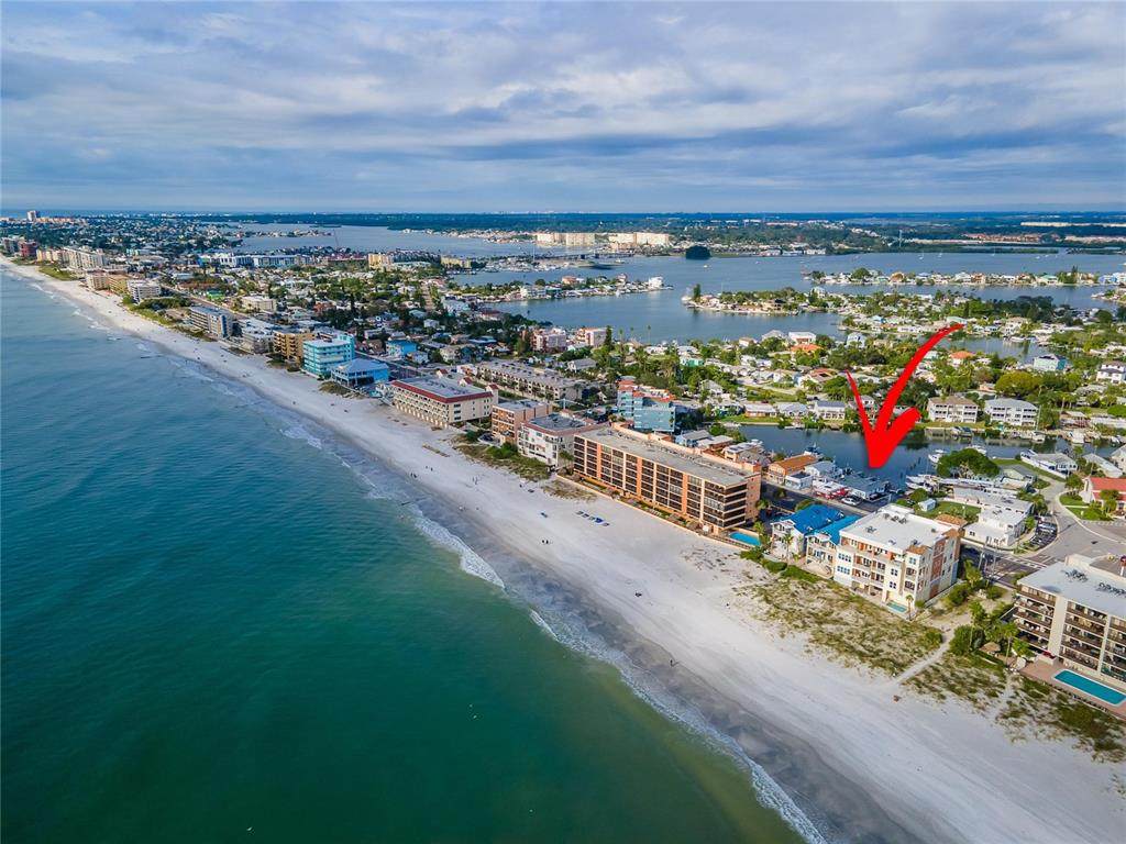 13711 Gulf Boulevard - Photo 1