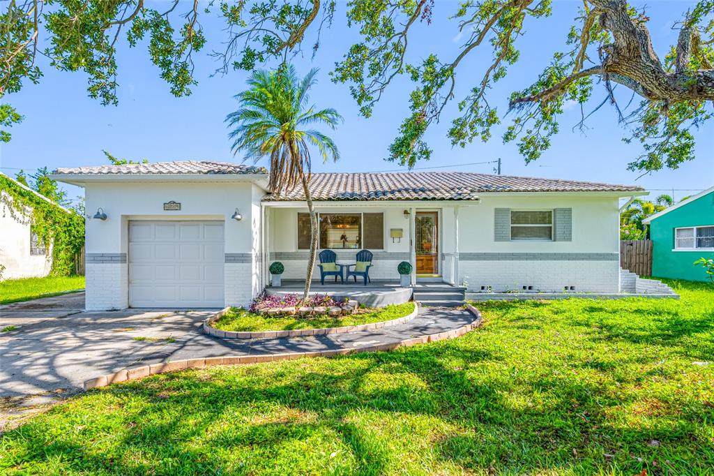 6219 Hampton Drive - Photo 1