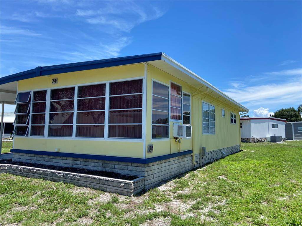 7901 40TH Avenue - Photo 1