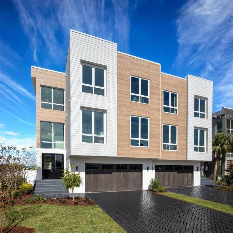 324 Capri Boulevard - Photo 1