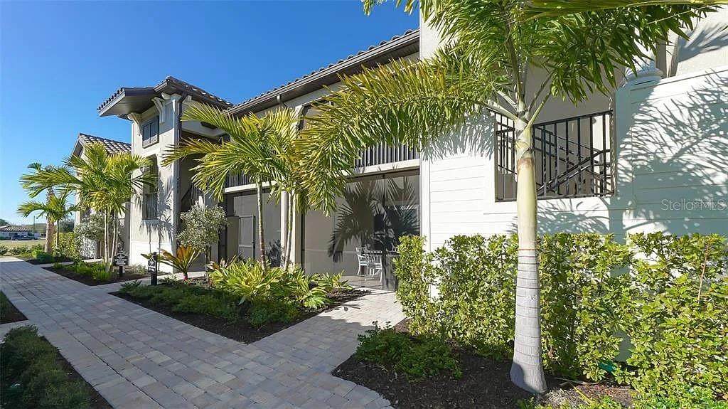 5720 Palmer Circle - Photo 1