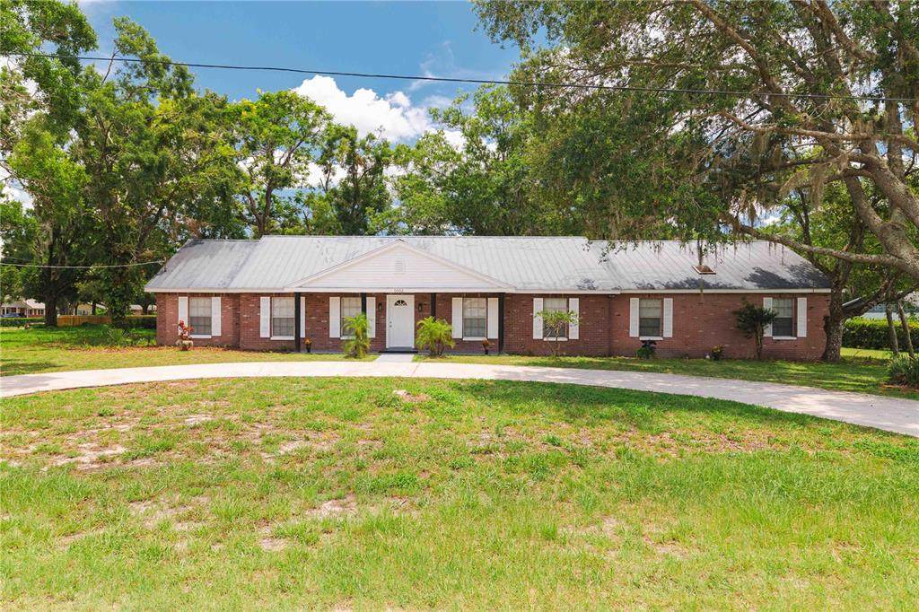 1002 Friendship Lane - Photo 1