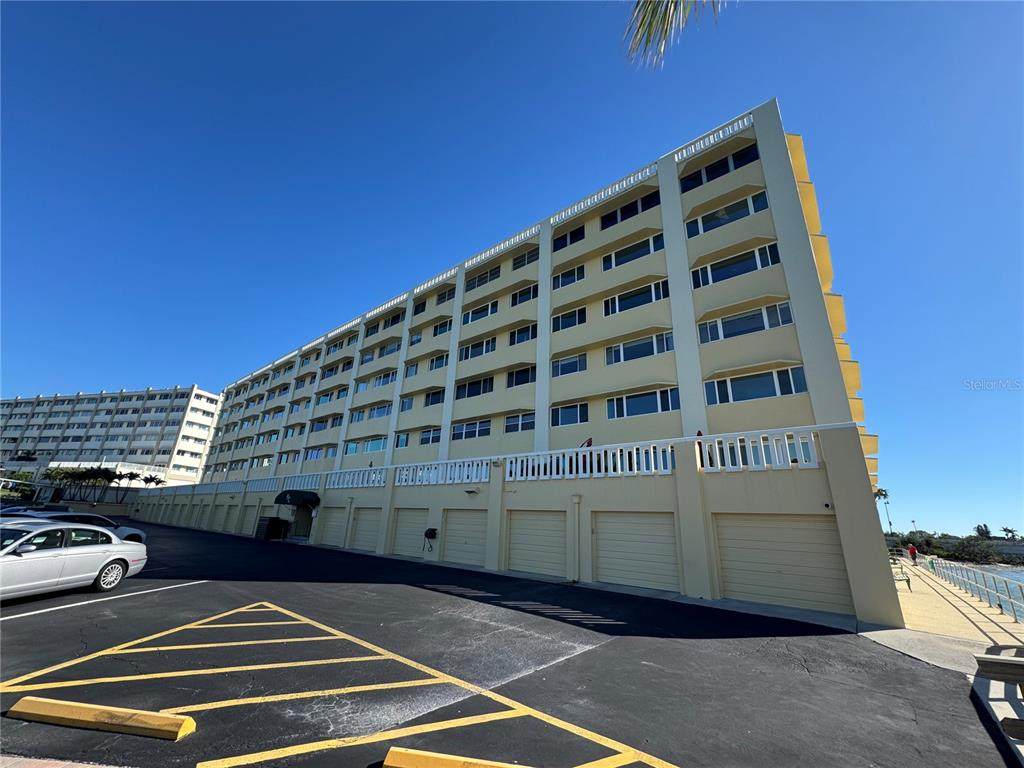 100 Bluff View Drive - Photo 1