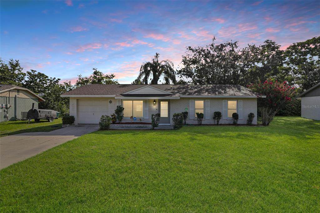 923 April Hills Boulevard - Photo 1