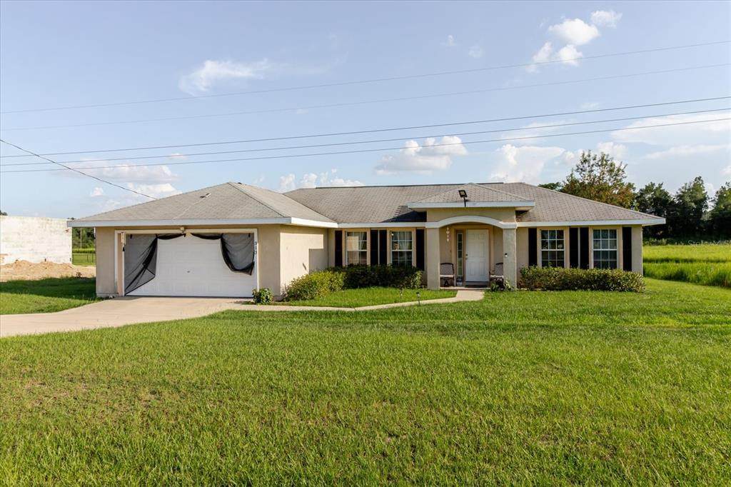313 Locust Pass - Photo 1