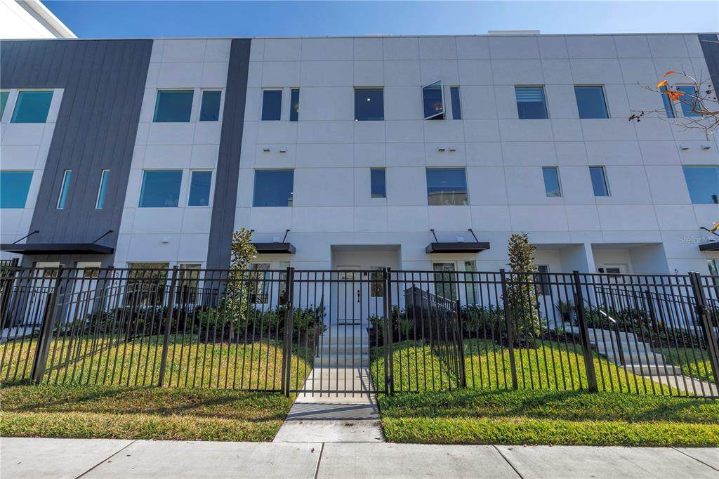 556 Dr Martin Luther King Jr Street - Photo 1