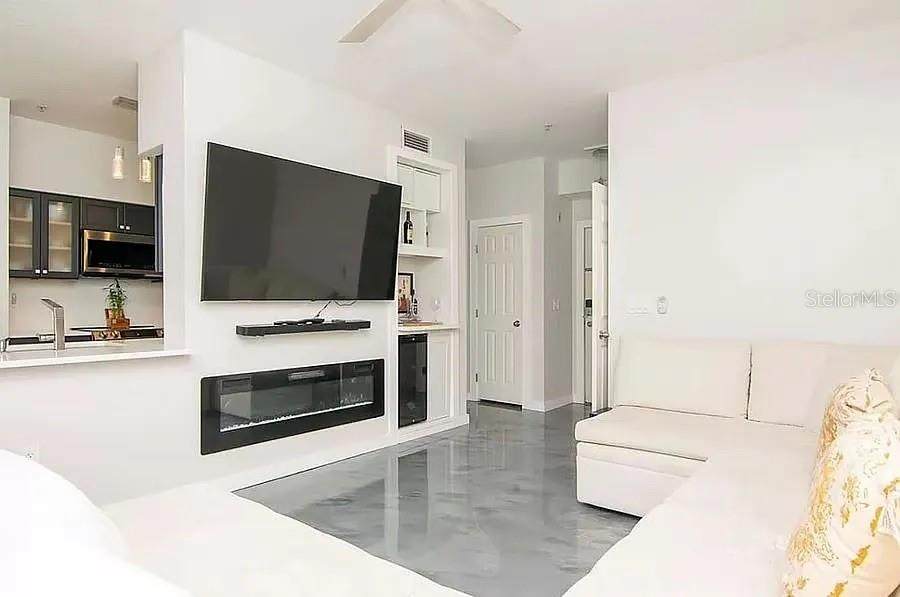 1810 Palm Avenue - Photo 1