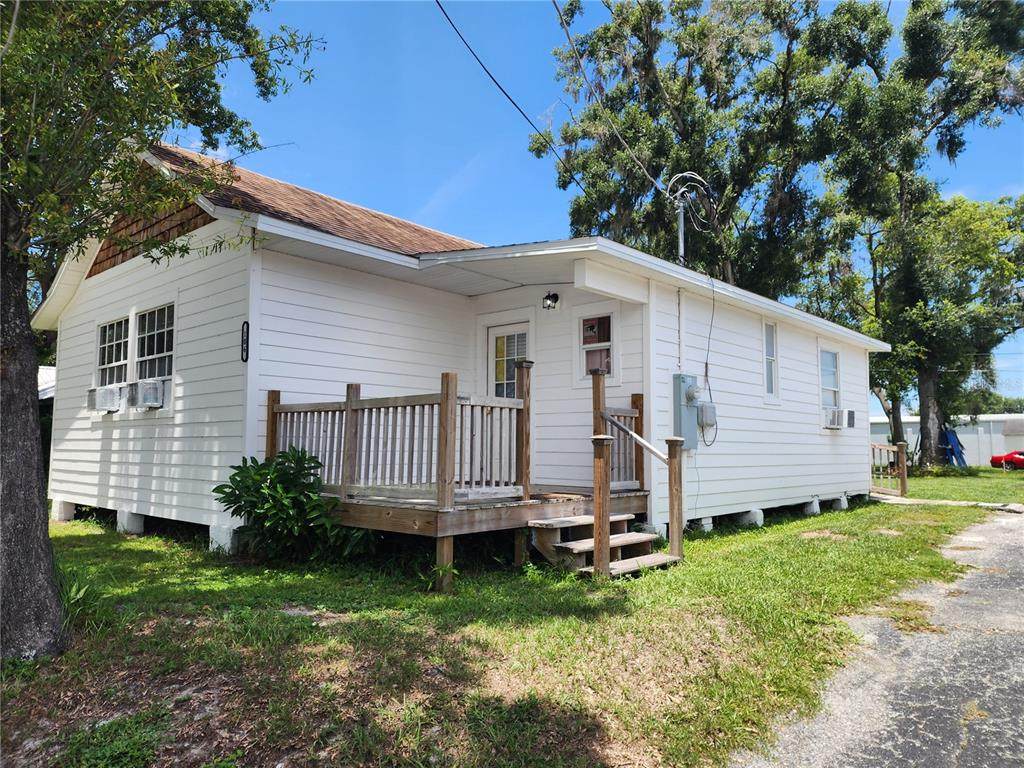 106 Bates Street - Photo 1
