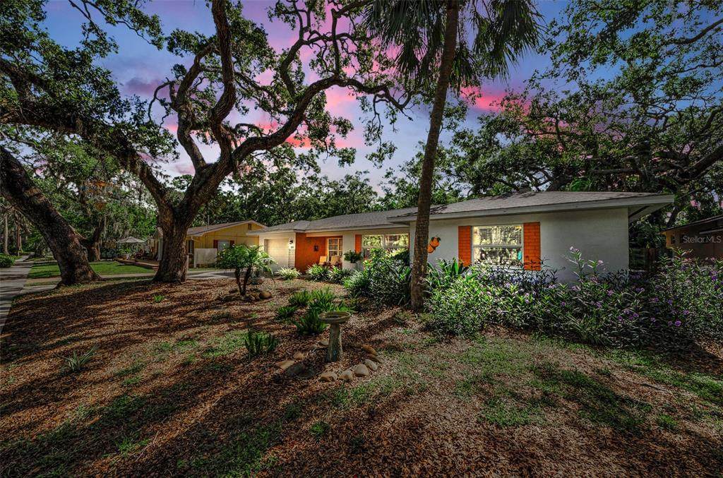 525 Broadway - Photo 1