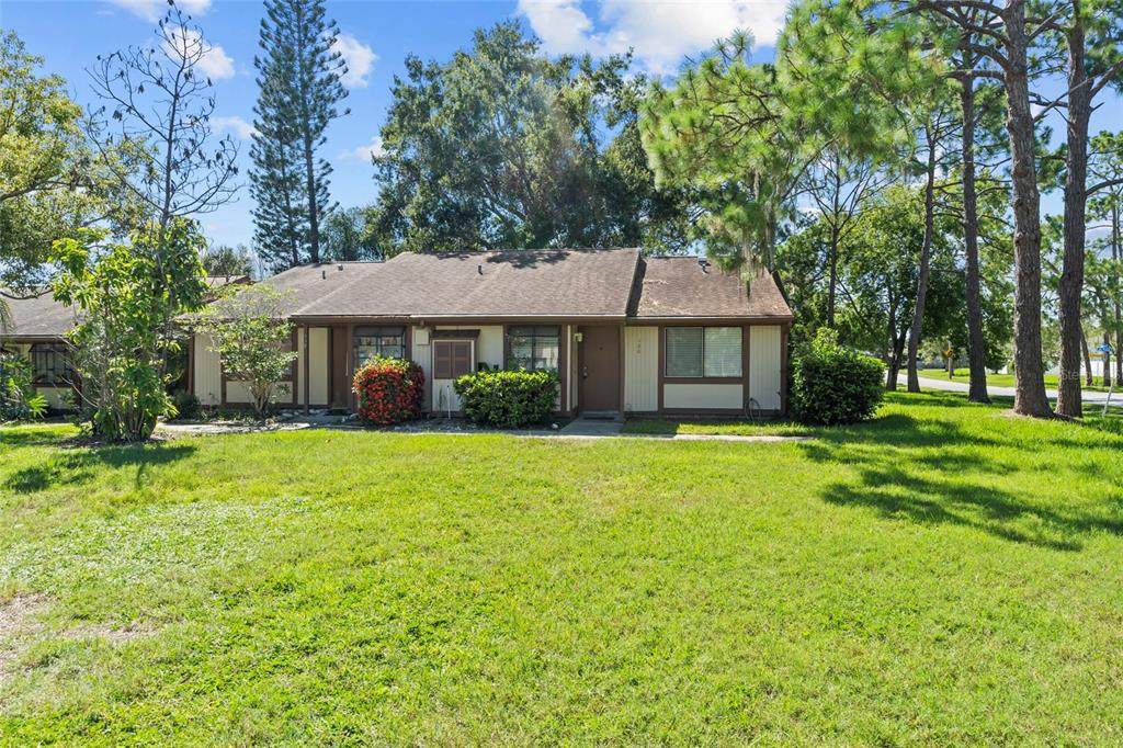120 Edgewood Court - Photo 1