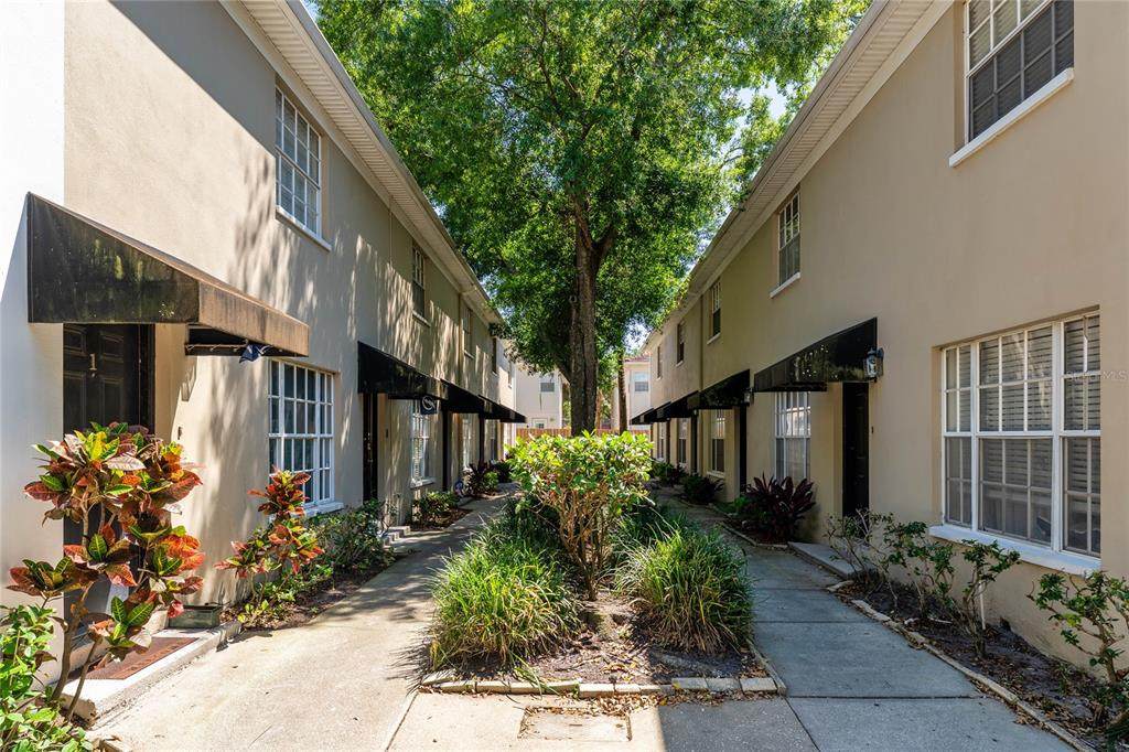 408 Arrawana Avenue - Photo 1
