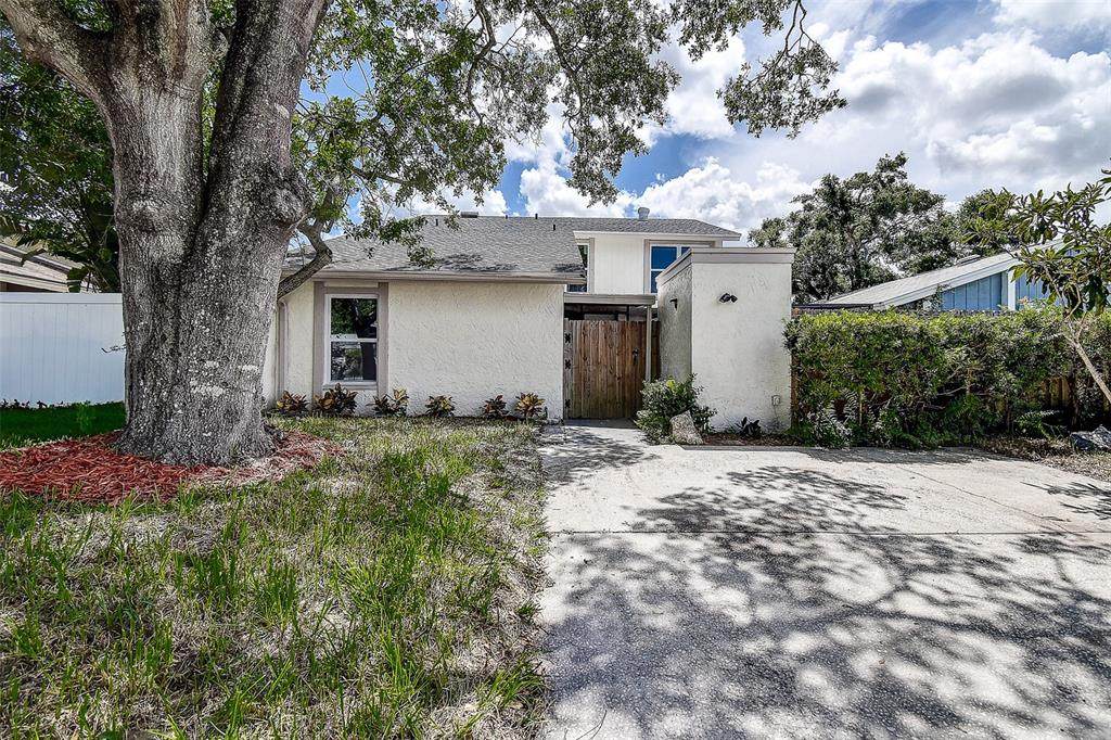10303 Pennytree Place - Photo 1