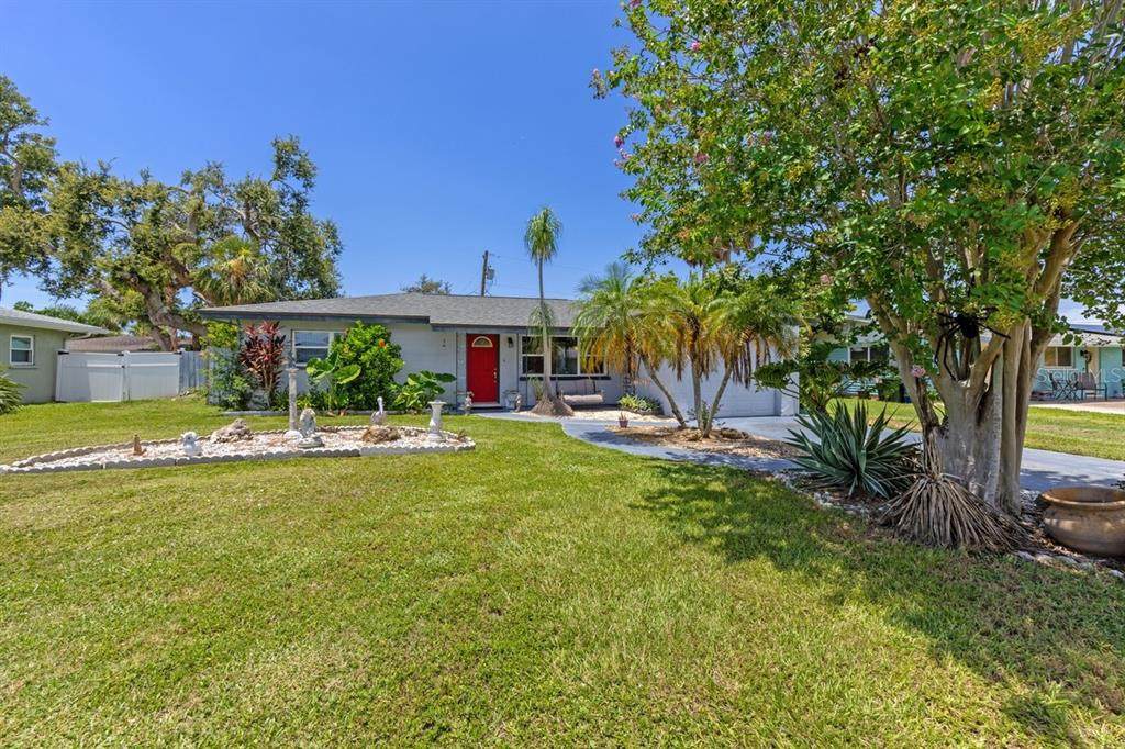 6134 Rodgers Avenue - Photo 1