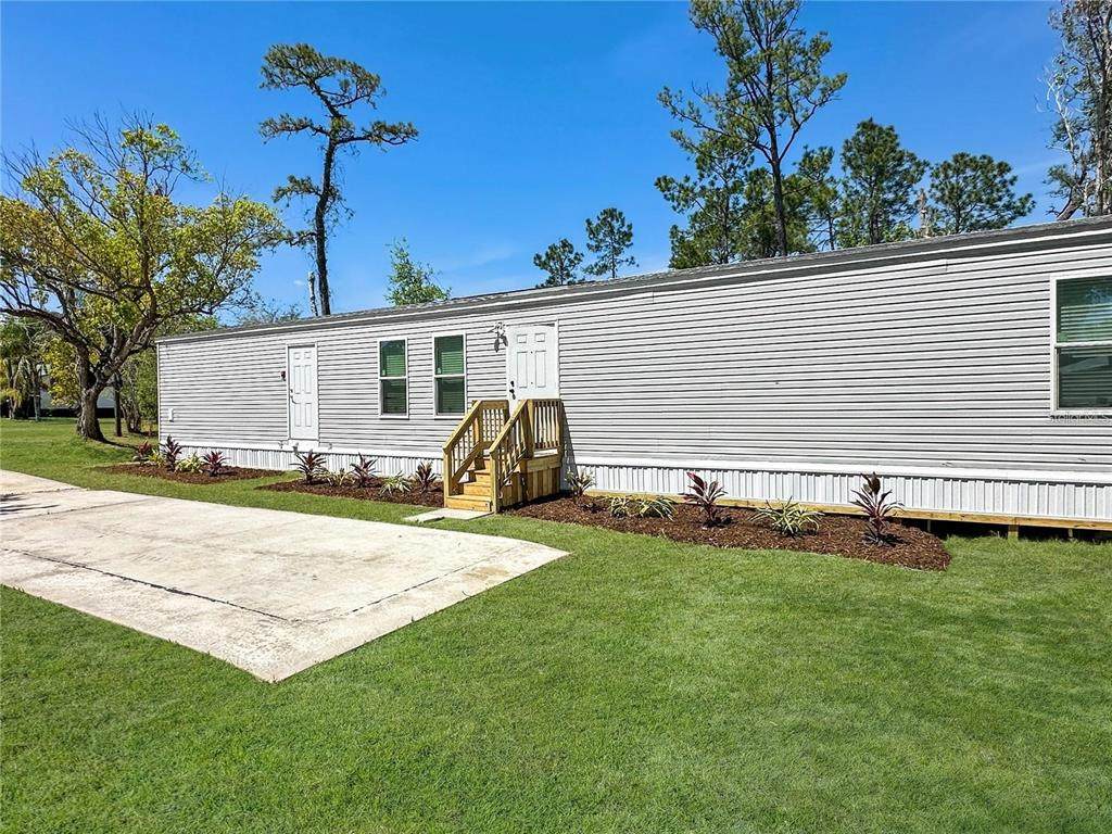 2945 2ND Court - Photo 1