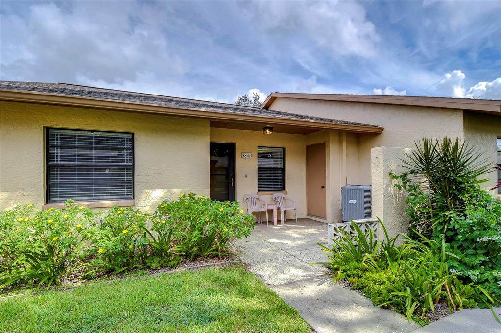 38411 Cottonwood Place - Photo 1