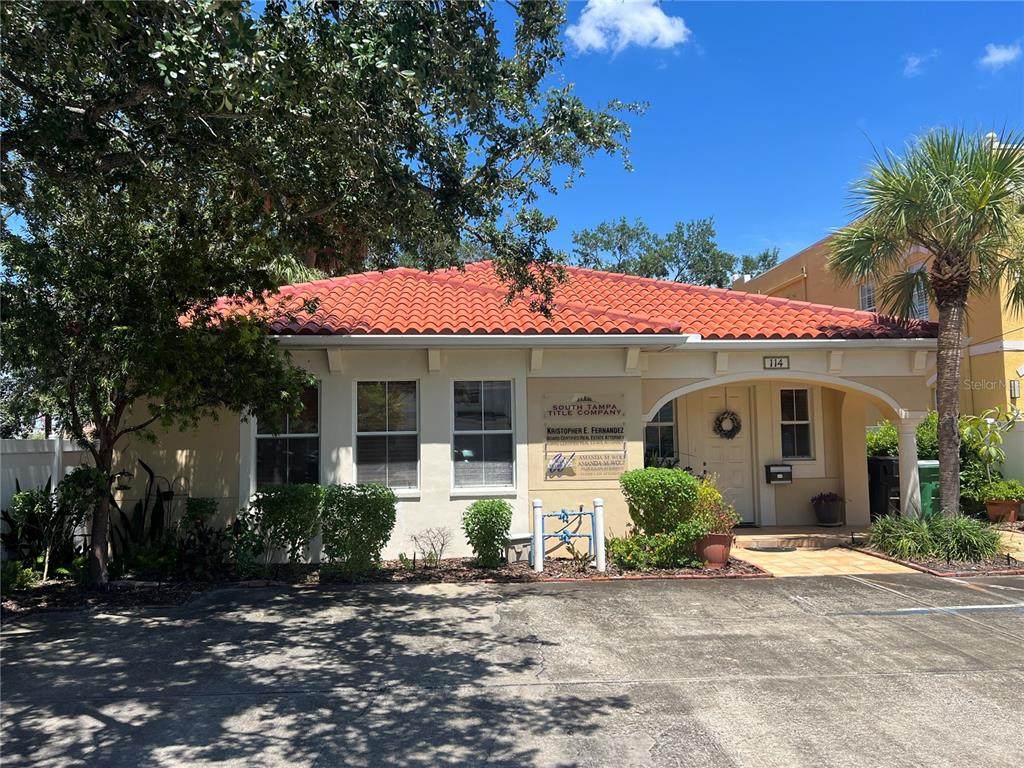 114 Fremont Avenue - Photo 1