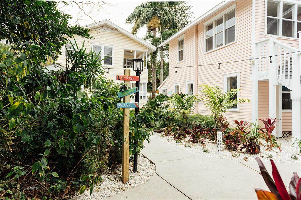 809 10TH Avenue - Photo 1