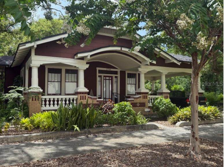 2708 Elmore Avenue - Photo 1