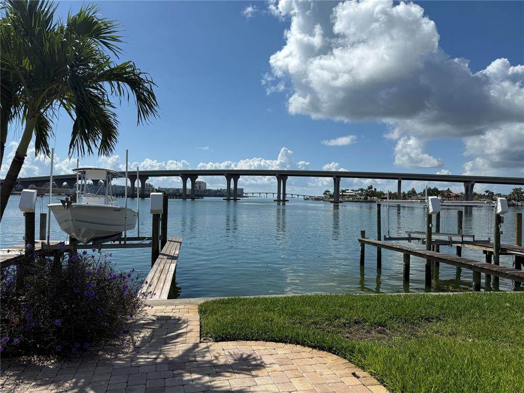 590 Belle Point Drive - Photo 1