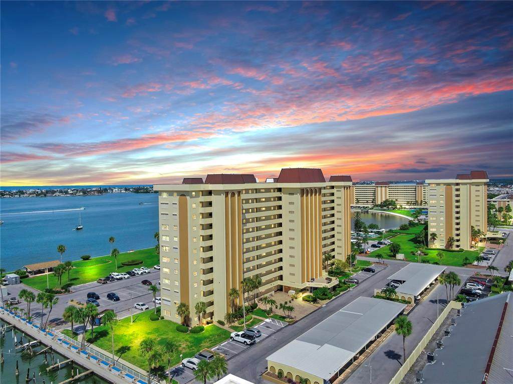 4550 Cove Circle - Photo 1