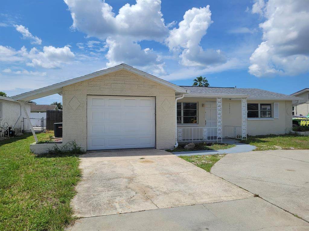 10015 Regency Park Boulevard - Photo 1