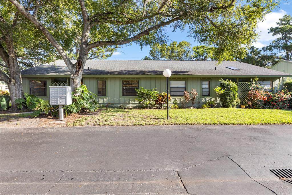 5015 Barrington Circle - Photo 1