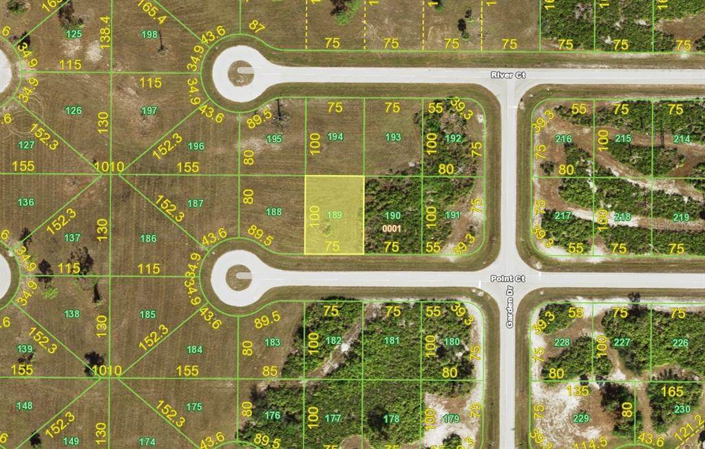 8 Point Court - Photo 1