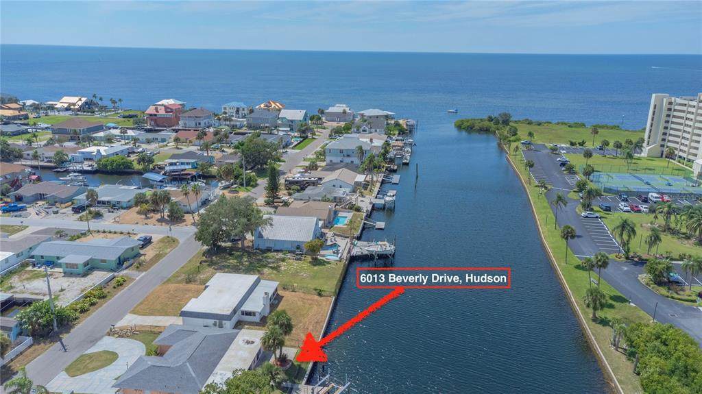 6013 Beverly Drive - Photo 1