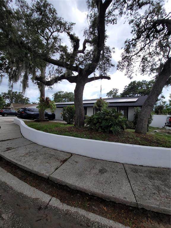 8320 Woodlake Place - Photo 1
