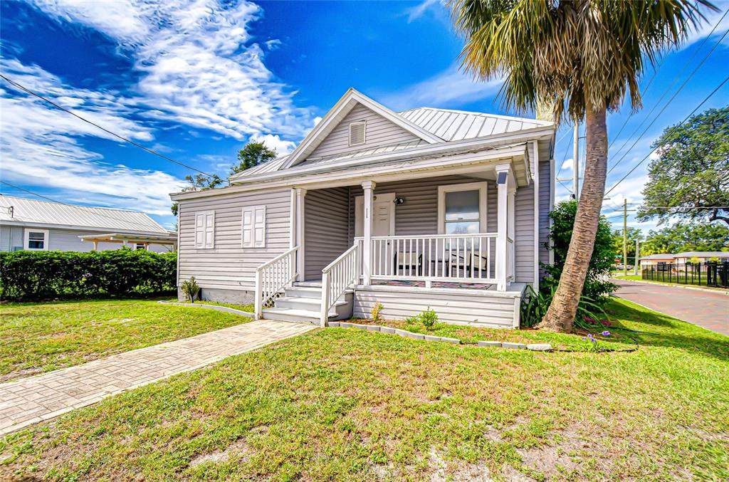 3120 Woodrow Avenue - Photo 1