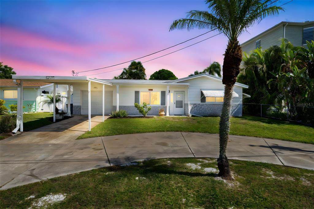 13538 Leslie Drive - Photo 1