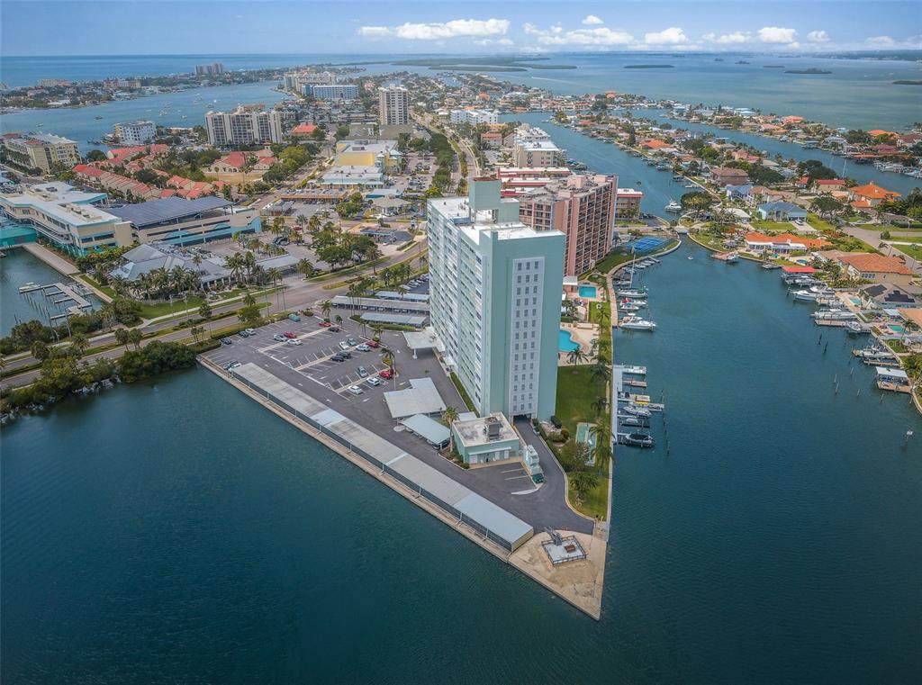 31 Island Way - Photo 1