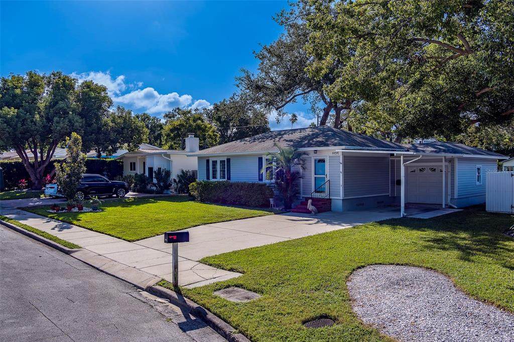 1125 Commodore Street - Photo 1