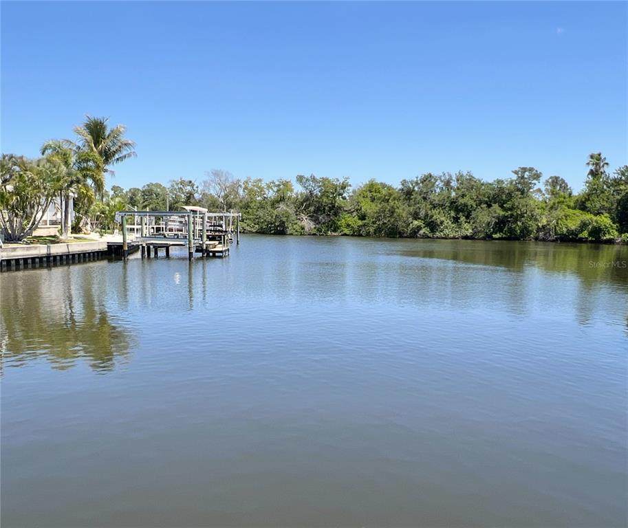 333 Mount Richmond Avenue - Photo 1