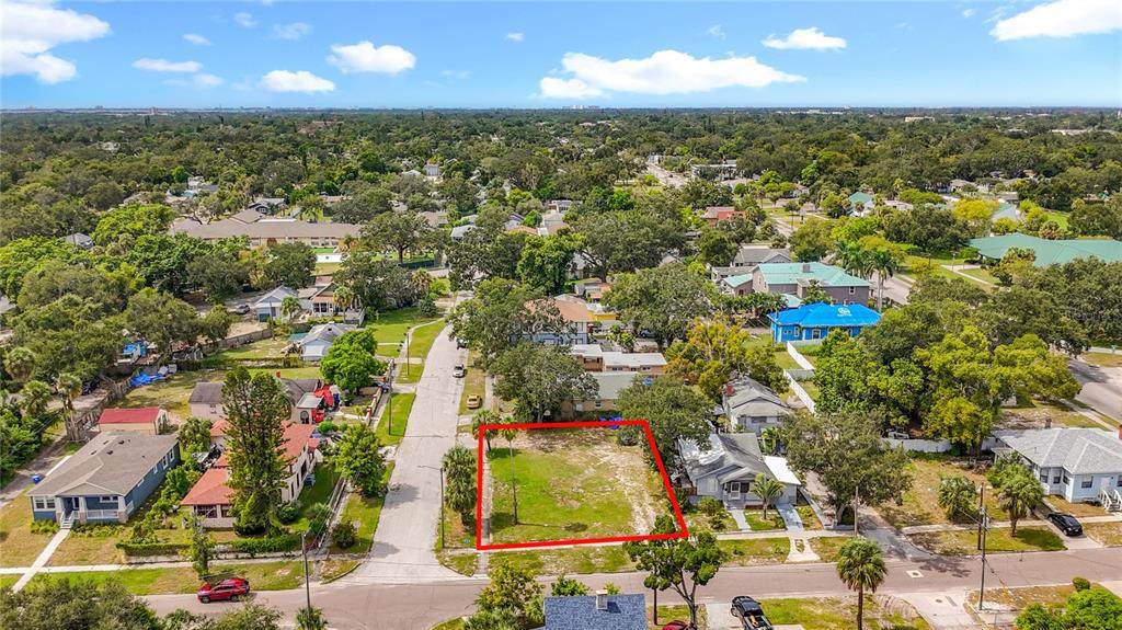 1831 10TH Street - Photo 1