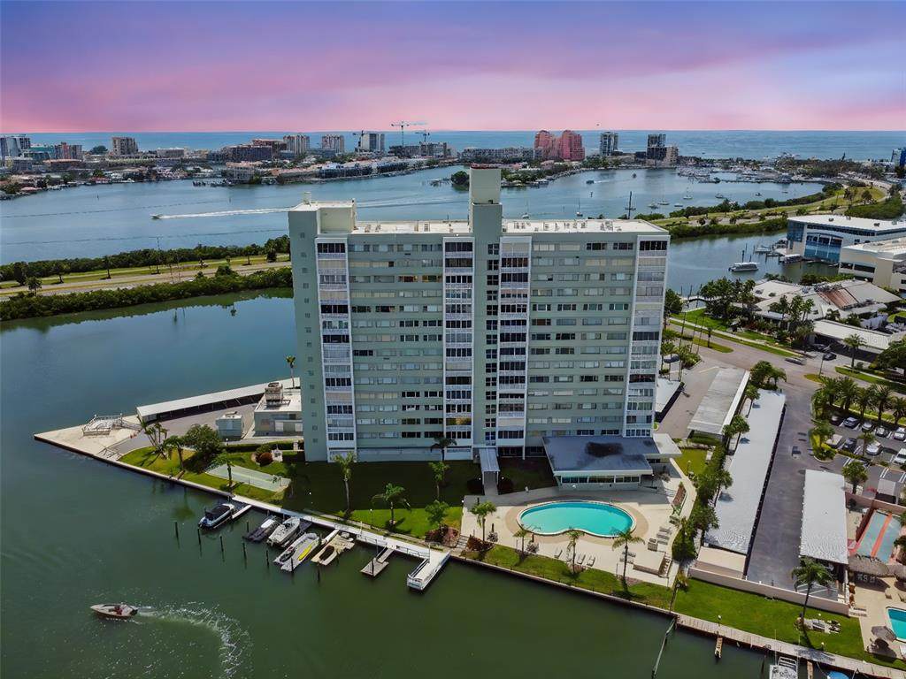 31 Island Way - Photo 1
