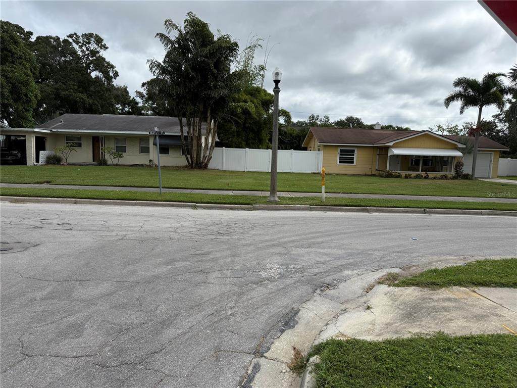 1103 Varona Street - Photo 1